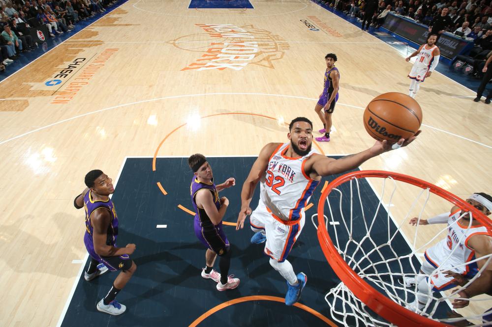 以罗克为核 以罗克为核